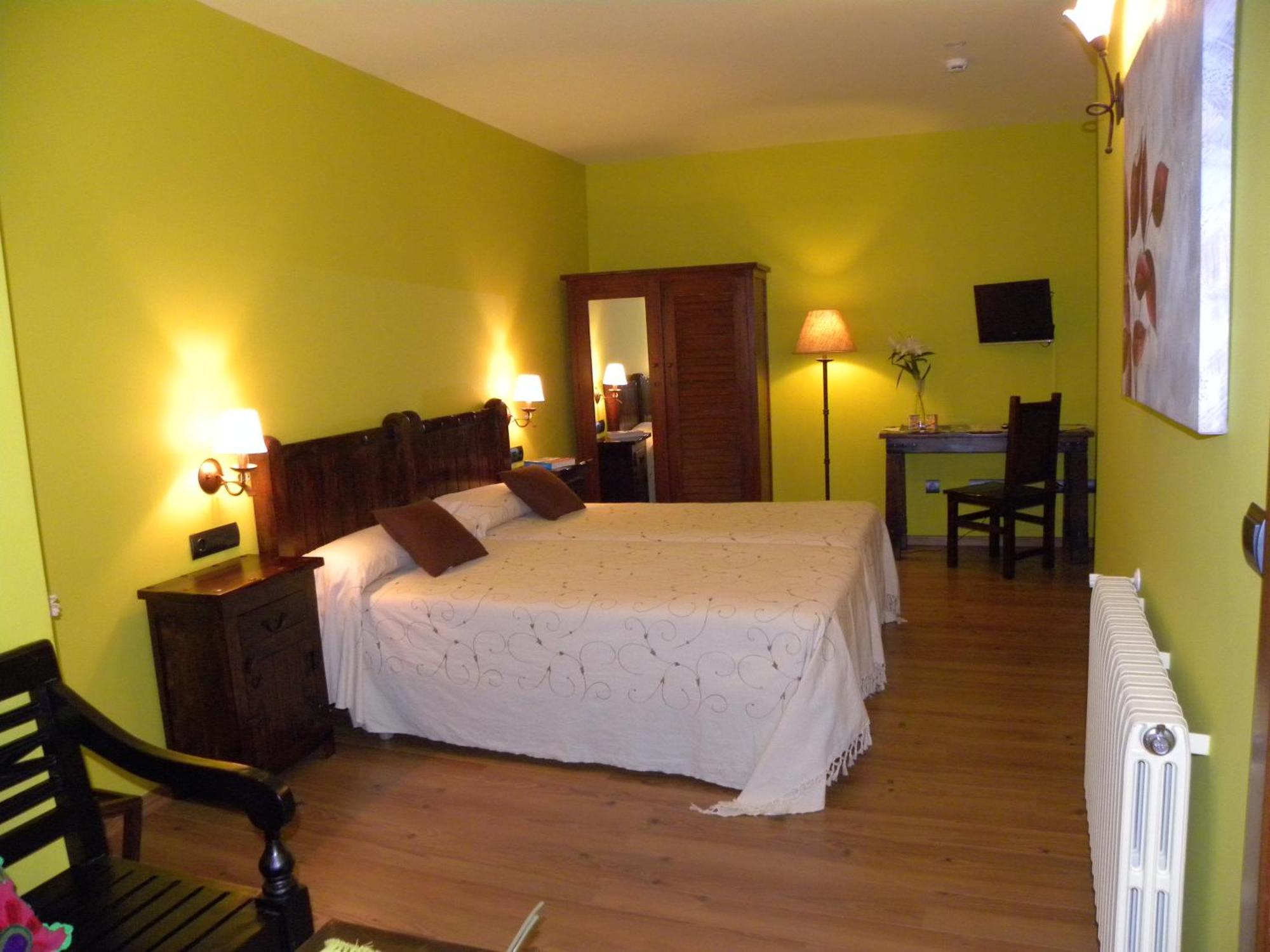 Hotel Valle Del Silencio Сан-Эстебан-де-Вальдуэса Экстерьер фото