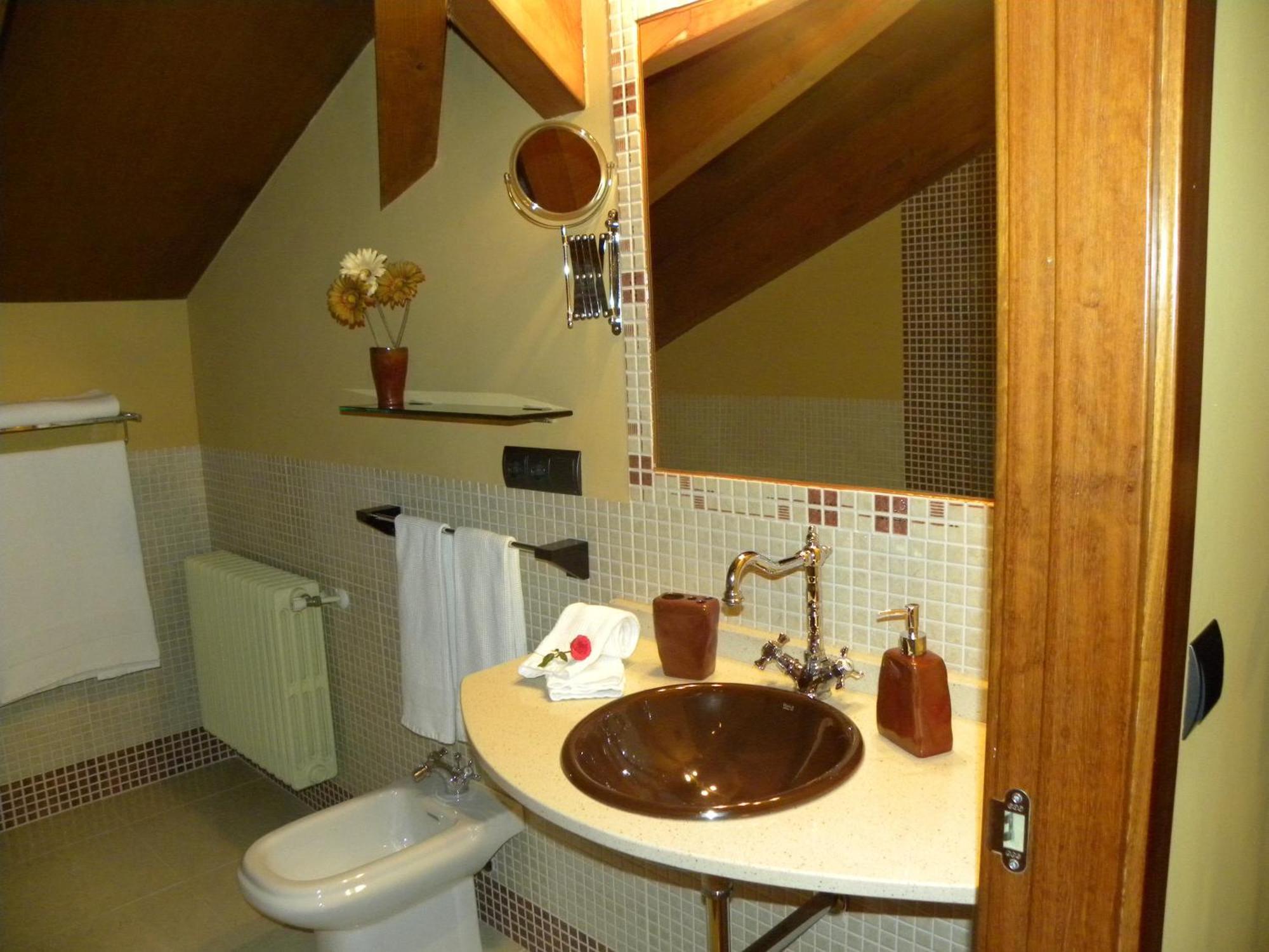 Hotel Valle Del Silencio Сан-Эстебан-де-Вальдуэса Экстерьер фото